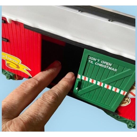 Vintage 1993 New Bright Quality Toys Santa Teddy Bear Express Boxcar Train Car - Picture 9 of 14